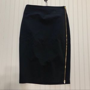Express black  pencil skirt  with gold zip up siz2